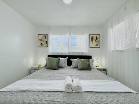 Miami Magic Cozy 2-bedroom Getaway In The City Apartment in Coral Gables