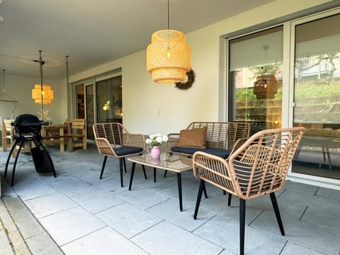 Patio, BBQ facilities, Balcony/Terrace, Seating area