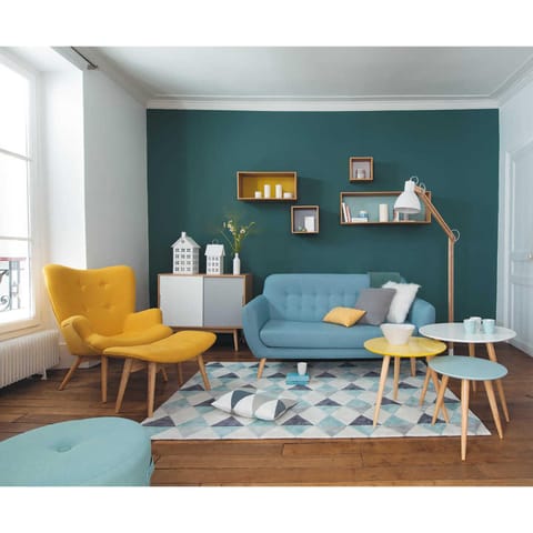 Day, Living room, Seating area