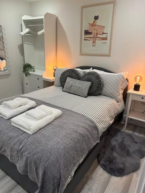 Luxury 2 bedroom apartment Condo in Belper