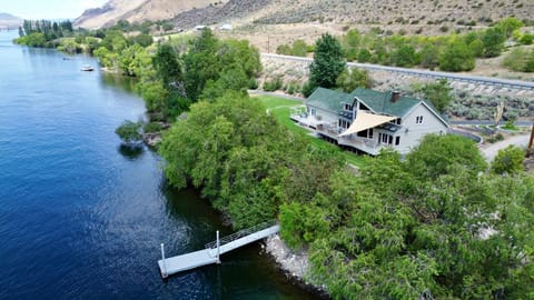 Columbia River House Haus in Lake Entiat
