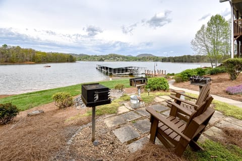 Lake Chatuge Lookout Apartment in Chatuge Lake