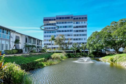 1055-607 Pond View High Rise with Remodeled Kitchen House in Siesta Beach