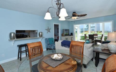 1032 PL Tropical Oasis Garden Condo House in Siesta Beach