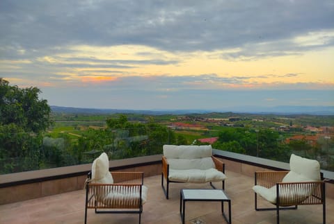 View (from property/room), Balcony/Terrace, Sunset