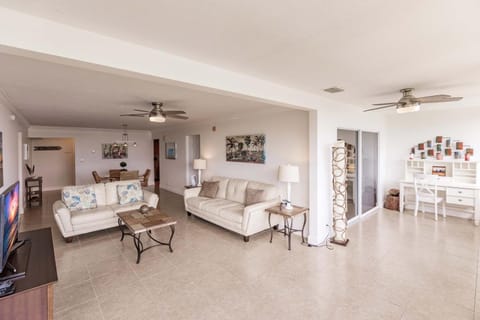 1255-506 Luxuriously Updated with Bay VIews House in Siesta Beach