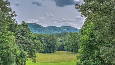 Mountain Meadow Lodge House in Union County