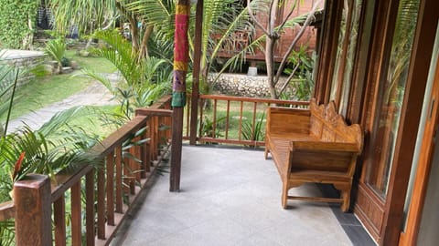 Balcony/Terrace, Garden view