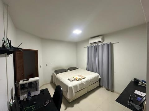 Bed, Photo of the whole room, air conditioner