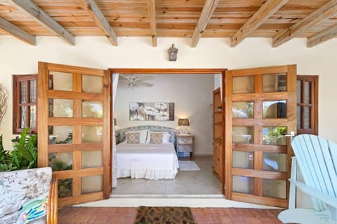 Villa Laurence Aruban Oasis Footsteps To Ocean Haus in Savaneta