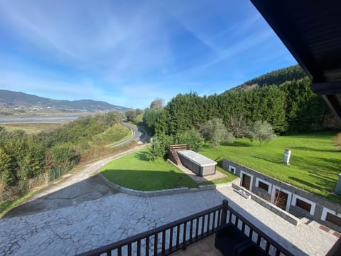 Caserío Goitisolo, piscina, jacuzzi, sauna y gimnasio en la reserva de la biosfera de Urdaibai Country House in Basque Country