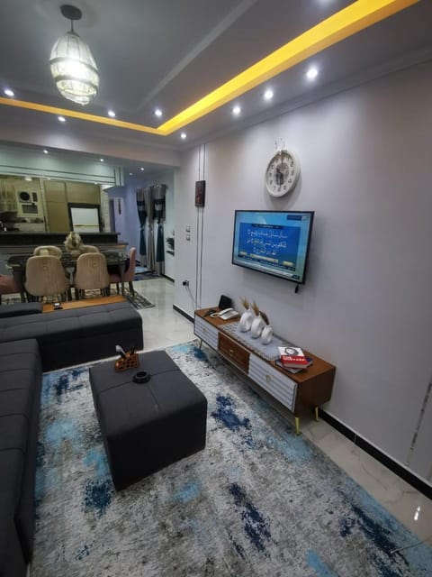 Communal lounge/ TV room, TV and multimedia, Evening entertainment