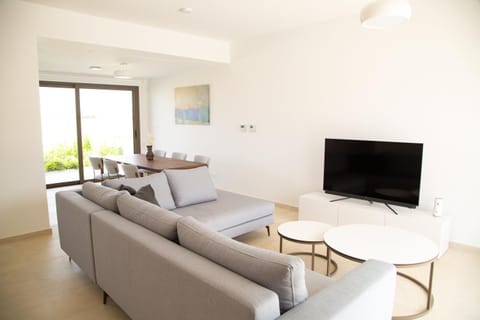 Phaedrus Living: Serenity Waves Villas No.11 Villa in Larnaca District