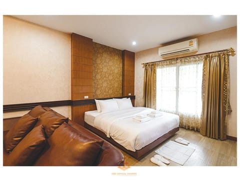 Bed, Photo of the whole room, Bedroom, air conditioner