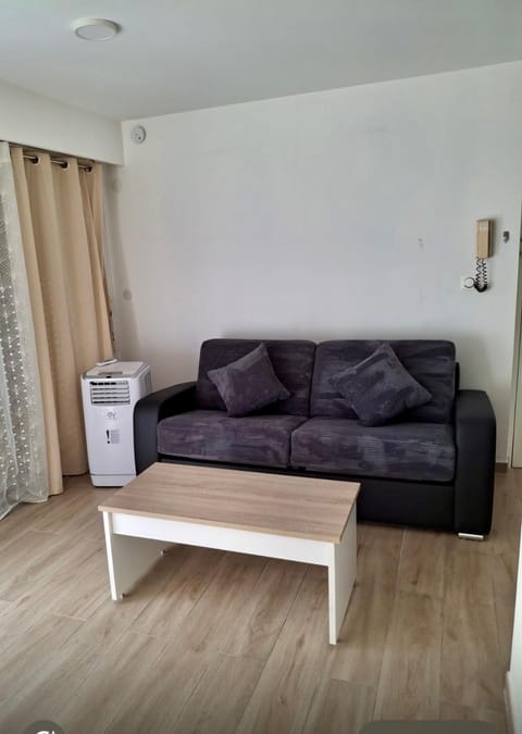 Studio/appartement Menton proche de la gare et de la mer Apartment in Menton