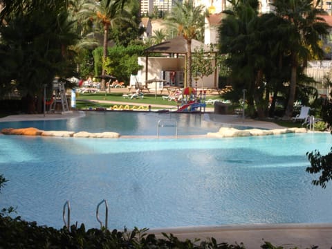 Area and facilities, Swimming pool