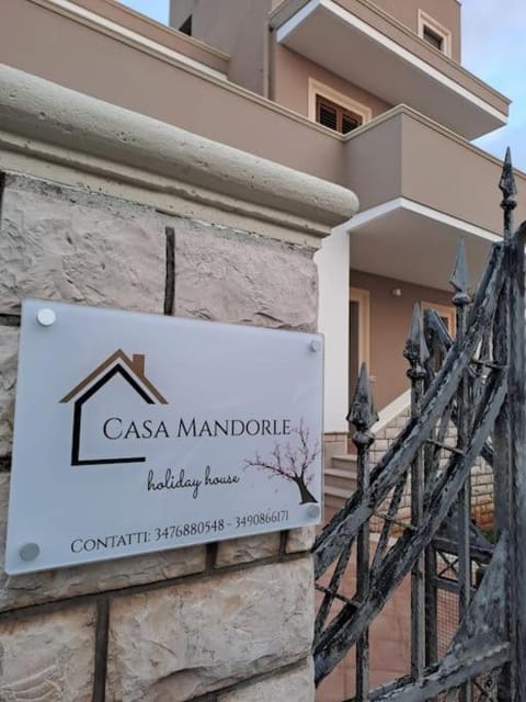 Casa Mandorle House in Ugento