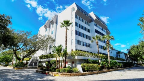 1255-101 Refreshing Bay Retreat House in Siesta Beach