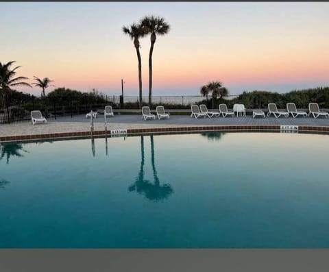 Sea view, Swimming pool, Sunrise, sunbed