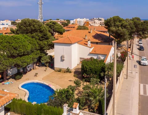 Facade/entrance, Bird's eye view, Pool view, Street view