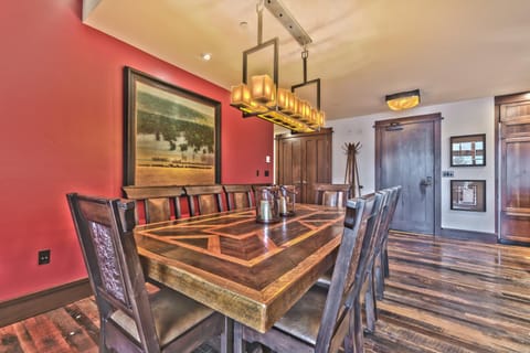 Year Round Recreation Luxury Resort Amenities and Hot Tub Access! Deer Valley Arrowleaf 211 House in Park City