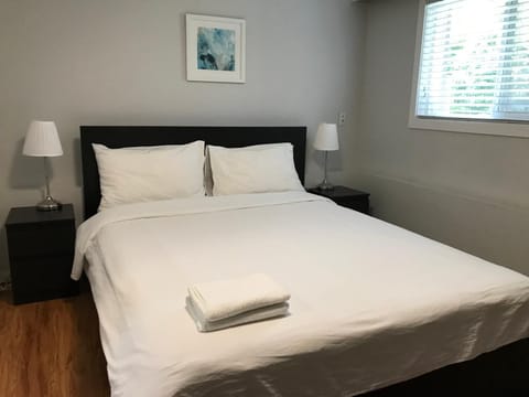 Edmonds Home Bed and Breakfast in New Westminster