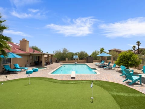 Glenbrook - Free Heated Pool - Hot Tub - Fire Pit House in Fountain Hills