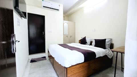 Niketan INN - Near Chanakyapuri Embassy Area Hotel in New Delhi