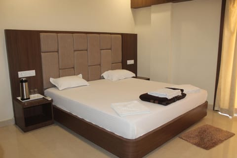 ASHIRBAD VILLA 600 mtrs from Shree Jagannath Temple and Golden Beach Hotel in Puri