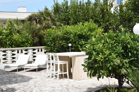 Garden, Solarium, Dining area