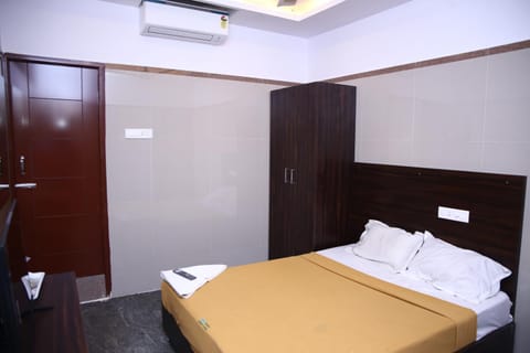 Shri Bhavani Residency Hotel in Chennai