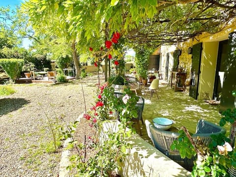 Charmant mas provençal au coeur des vignes Villa in La Cadière-d'Azur