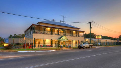 The Park Motel Motel in Charters Towers