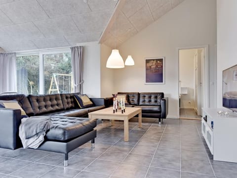 Holiday Home Sada - all inclusive - 12km from the sea by Interhome House in Oksbøl