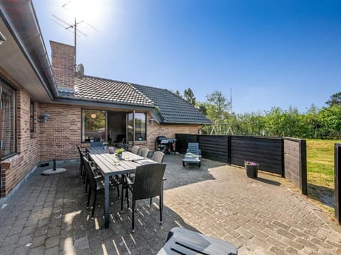 Holiday Home Mico - all inclusive - 500m from the sea by Interhome House in Blåvand