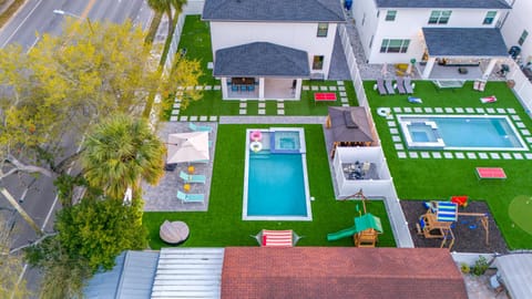 Luxury Modern Villa w Pool Jacuzzi Amenities House in Tampa