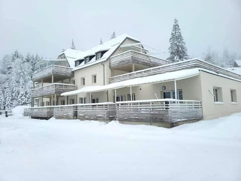 Property building, Winter