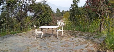 Natural landscape, Garden, Dining area, Garden view