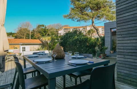 Balcony/Terrace, Garden view