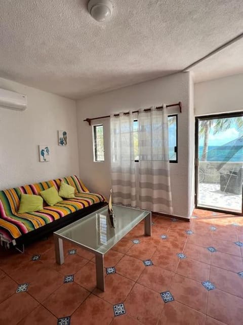 Punta me Beautifull Apartment beach front & nice sea view Condo in Cancun