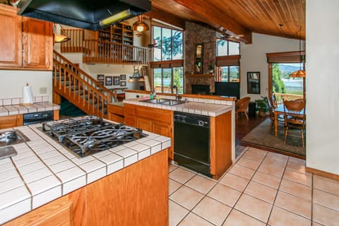 Kitchen or kitchenette, dishwasher, pet friendly