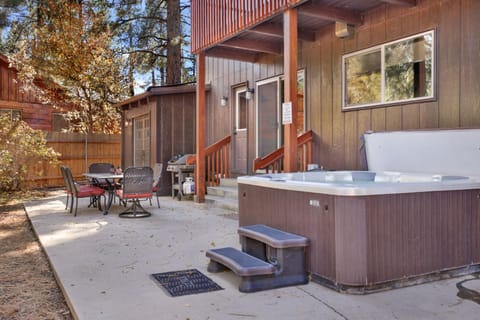 Property building, Hot Tub