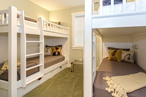 Bed, Bedroom, bunk bed