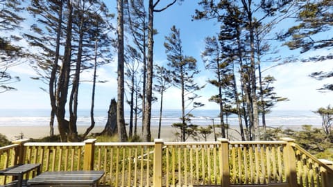 Natural landscape, View (from property/room), Balcony/Terrace