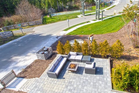 Natural landscape, Garden, Seating area