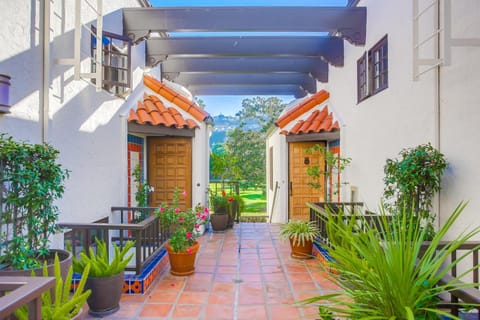 Spanish Steps in La Jolla Shores House in La Jolla Shores