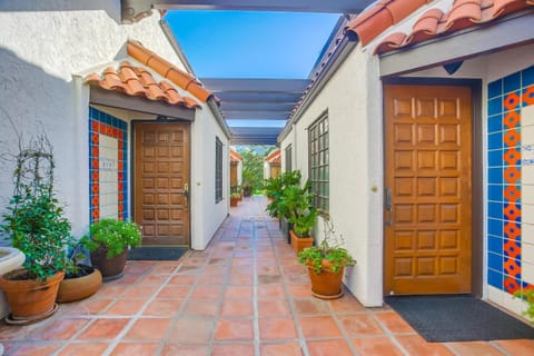 Spanish Steps in La Jolla Shores House in La Jolla Shores