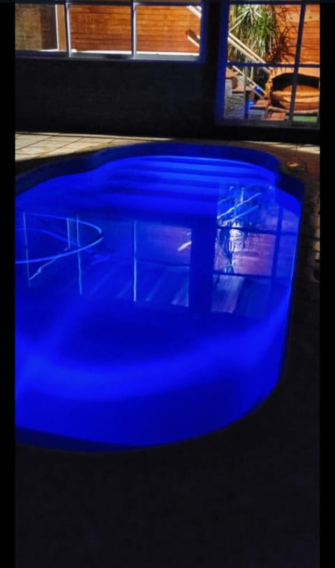 Night, Swimming pool