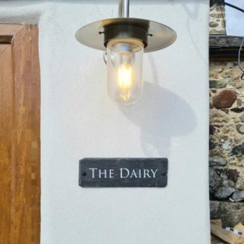 The Dairy - Quaint 1Br in Dartmoor National Park House in Bovey Tracey