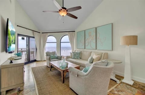 513 Seascape by AvantStay Oceanfront Home w Amazing Views Community Pool Access House in Wild Dunes